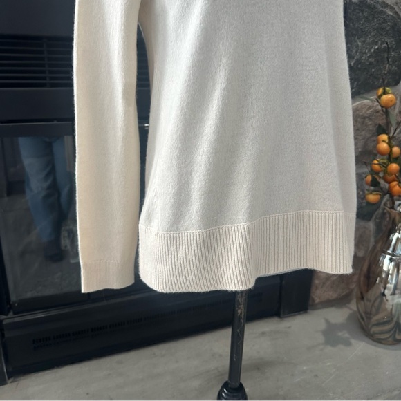 Club Monaco Cashmere Bow Sweater - Picture 10 of 12